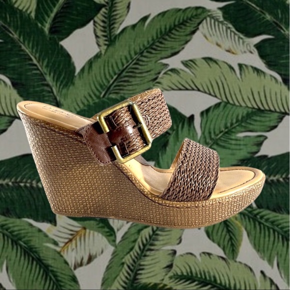 Born Shoes - BORN brown wedge heel sandals gold hardware 8